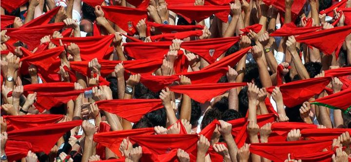 577bdaab44b39-sanfermin